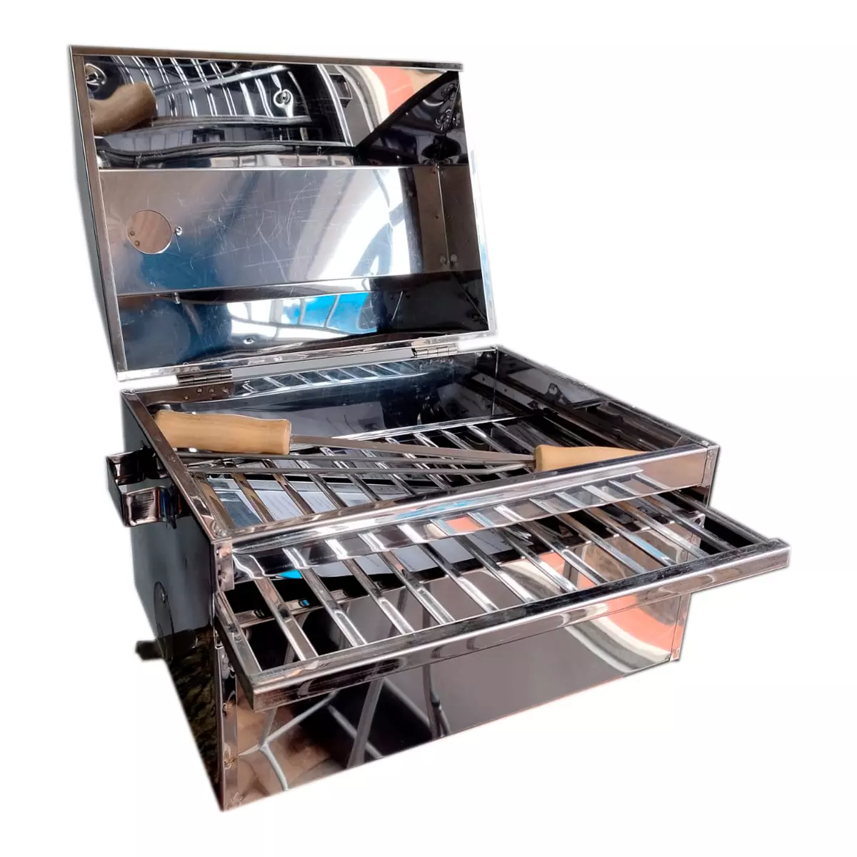 Churrasqueira Bafinho Com Pedestal e Base Inox Para Lanchas - Image 4