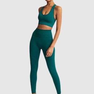 Conjunto desportivo na moda, leggings e sutiã