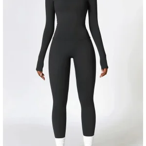Conjunto desportivo com leggings e t-shirt de manga comprida – dynamodiva